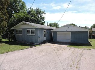 304 W 8th St, Georgetown, IL 61846