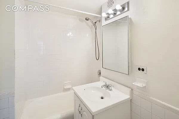 Rented by Compass | media 4