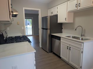 7427 143rd Street Ct W, Apple Valley, MN 55124
