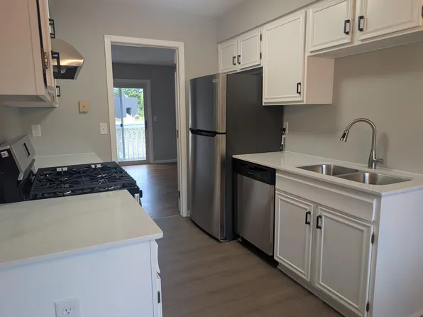 7427 143rd Street Ct W, Apple Valley, MN 55124
