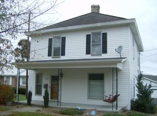 419 E 4th St, Augusta, KY 41002