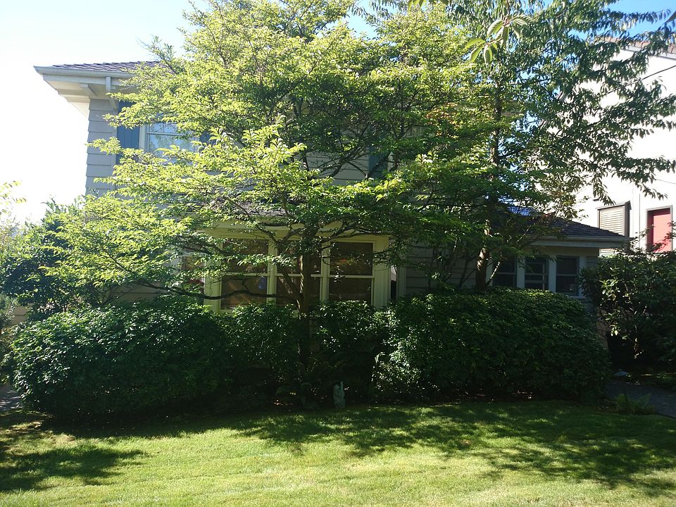 2nd image of 323 Prospect St
