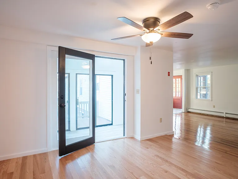 27 Main St #2 — Photo 7