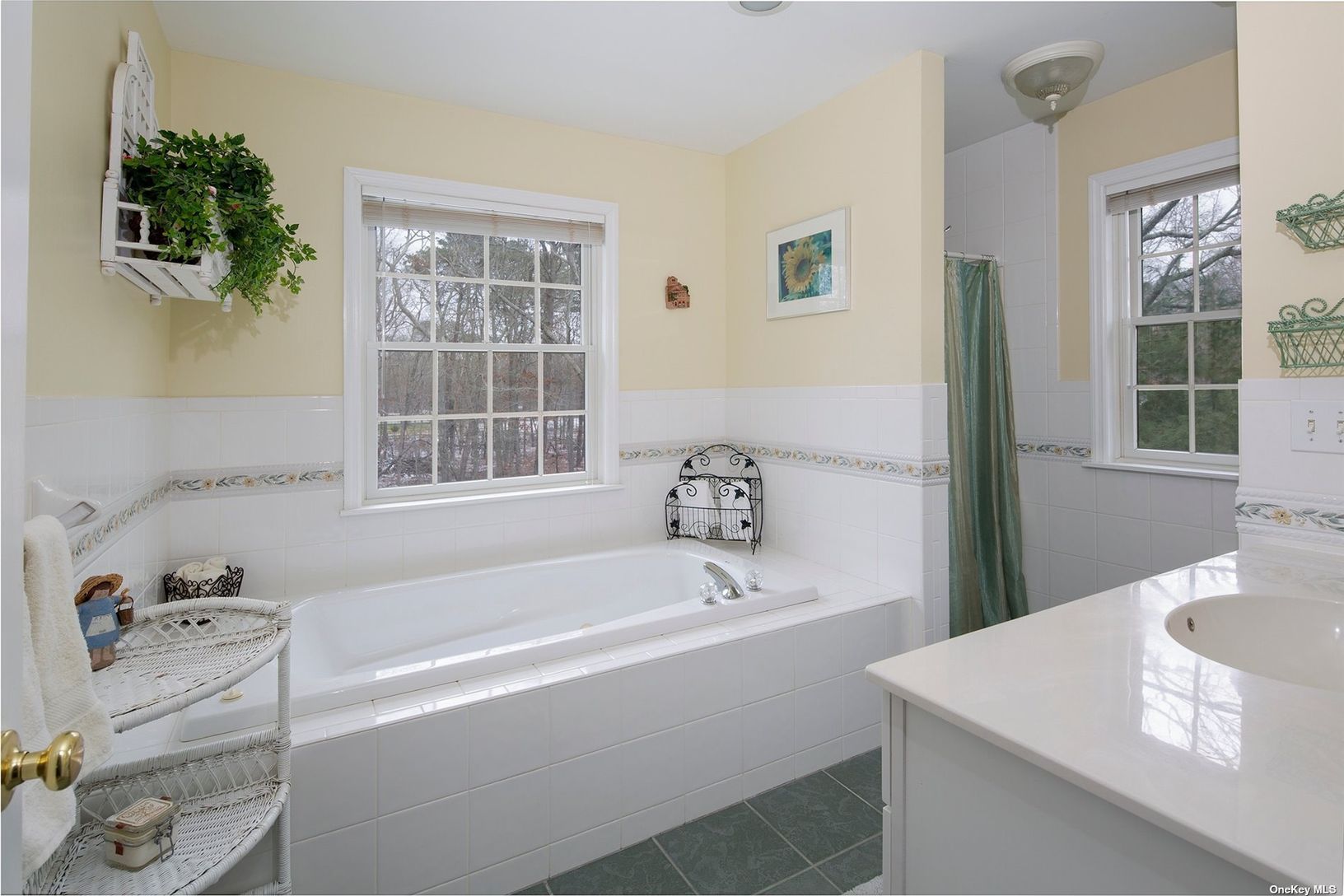 148 Big Fresh Pond Rd, Southampton, NY 11968 Out East