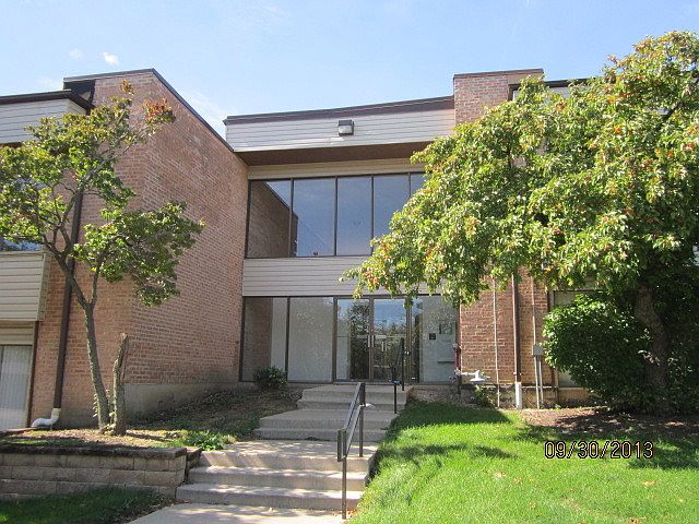 1st image of 920 N Sterling Ave APT 205