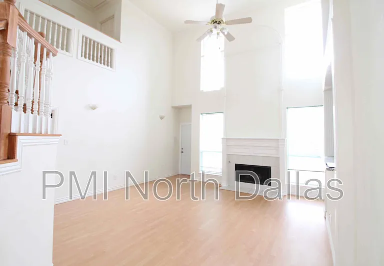 3835 Walden Way — Photo 3