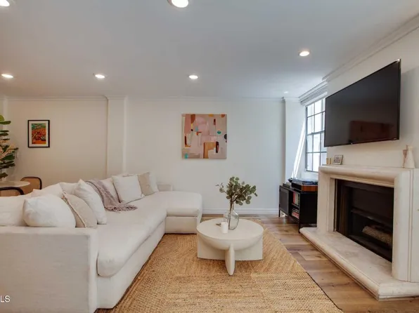 750 N Kings Rd APT 117, Los Angeles, CA 90069