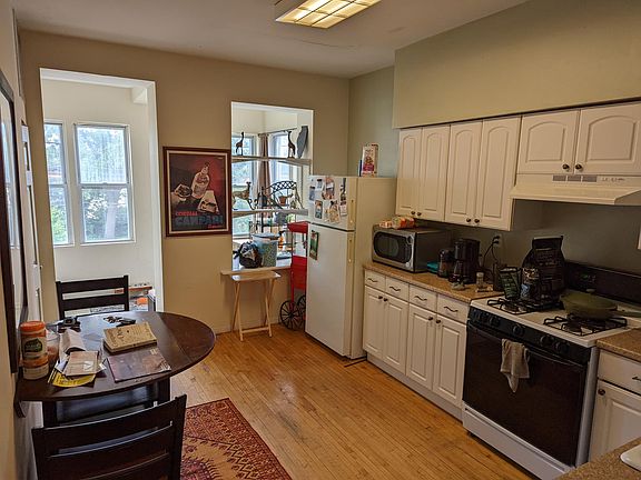 5th image of 2165 N Stave St #2