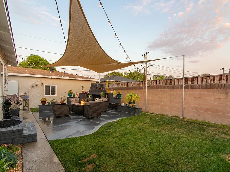 3820 Clark Ave — Photo 30