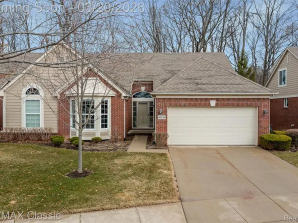 40548 Lenox Park Dr, Novi, MI 48377
