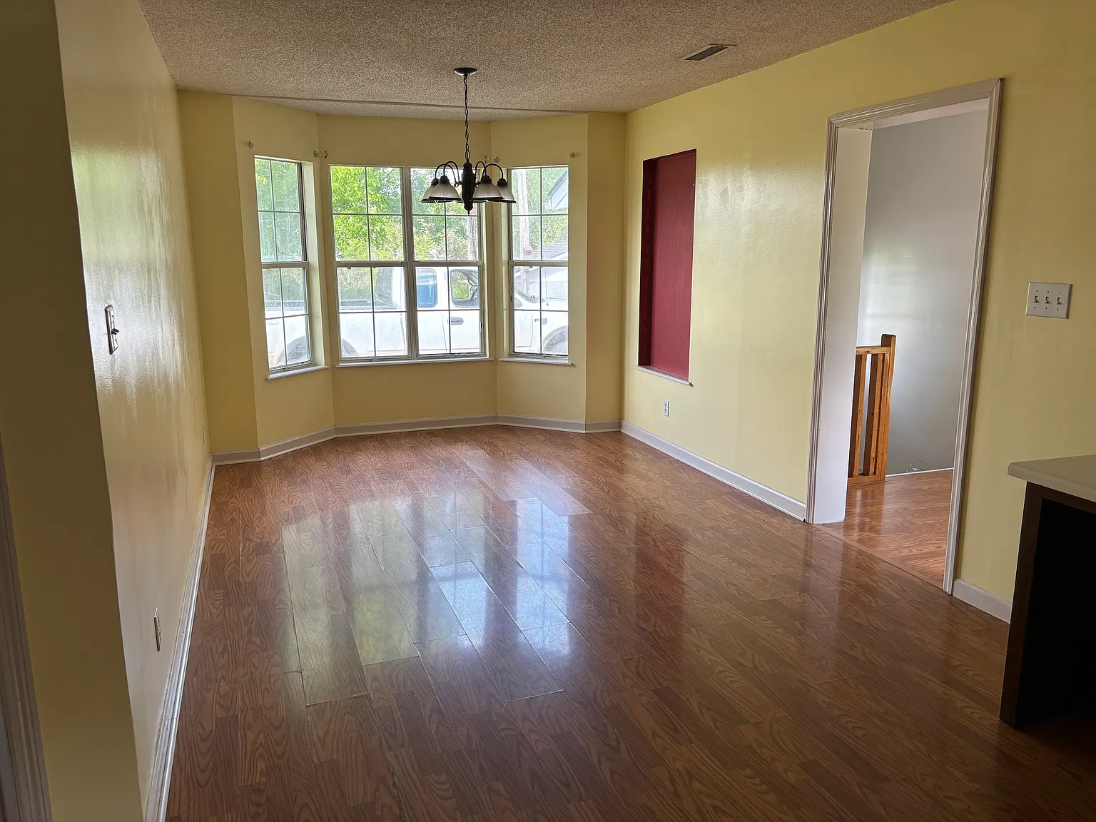 3 bed, 2.5 bath, 1500 sqft, $1,500 — Photo 4
