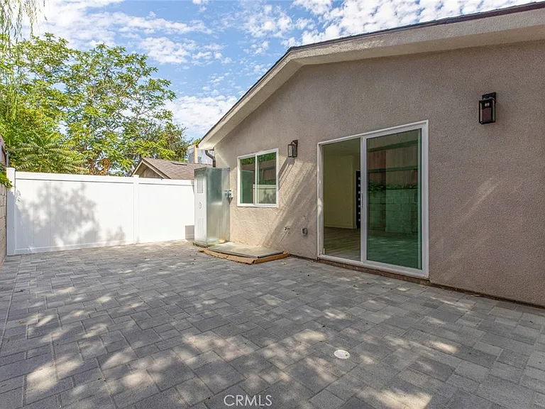 7856 Kyle St — Photo 16