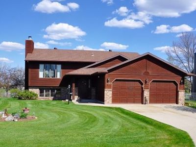 2808 30th St S, Moorhead, MN, 56560