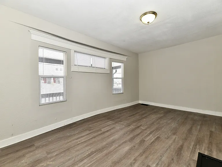 26 N Parkview Ave — Photo 3