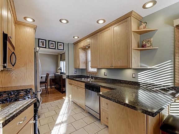 Newer counter-tops and appliances