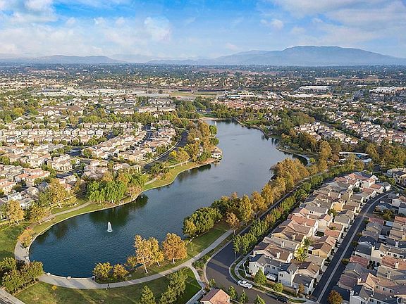 5th image of 27229 Avon Ln