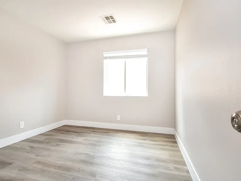 9412 Morehouse Pl — Photo 14