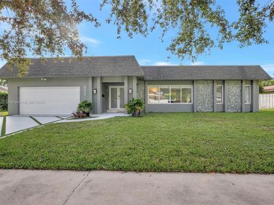 921 SW 74th Ter, Fort Lauderdale, FL, 33317