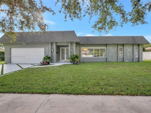 921 SW 74th Ter, Fort Lauderdale, FL 33317