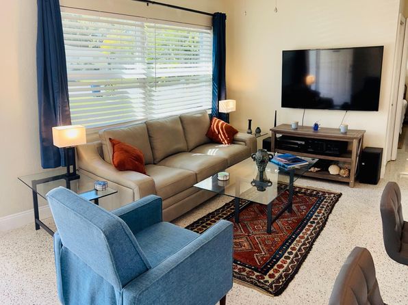 1238 Friar Tuck Ln