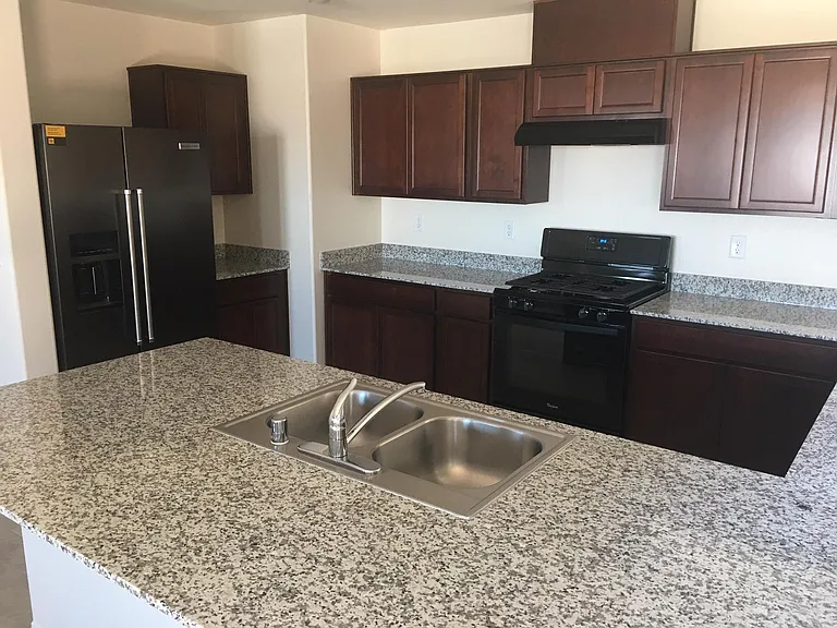 3533 Punta Tersiva Ln — Photo 5