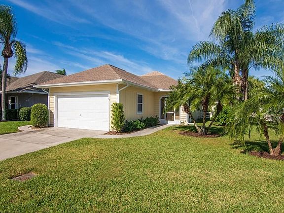 2nd image of 1825 N Garden Grove Cir