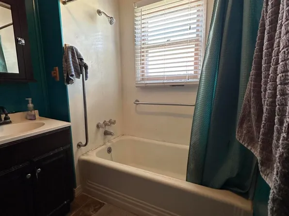 910 W Broadway Avenue, West Plains, MO 65775