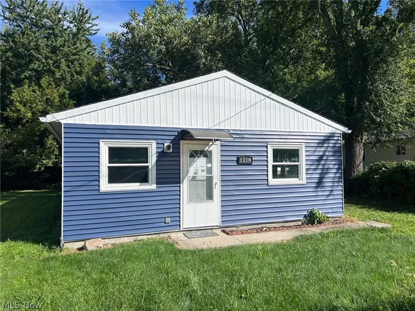 1218 E Farwell St, Sandusky, OH 44870