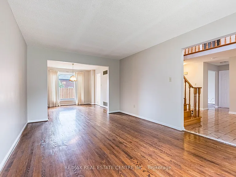 1134 Deer Run — Photo 4