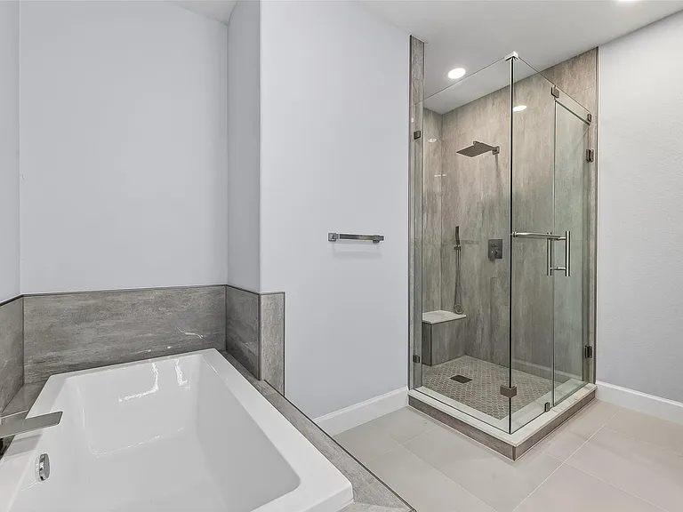 3344 Sanders St — Photo 43