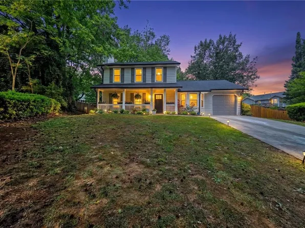 5601 Tunbridge Wells Rd, Lithonia, GA 30058