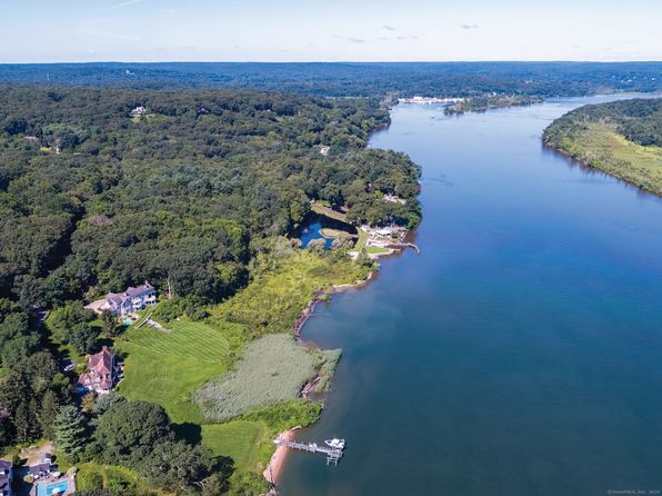 323 River Rd, Deep River, CT 06417