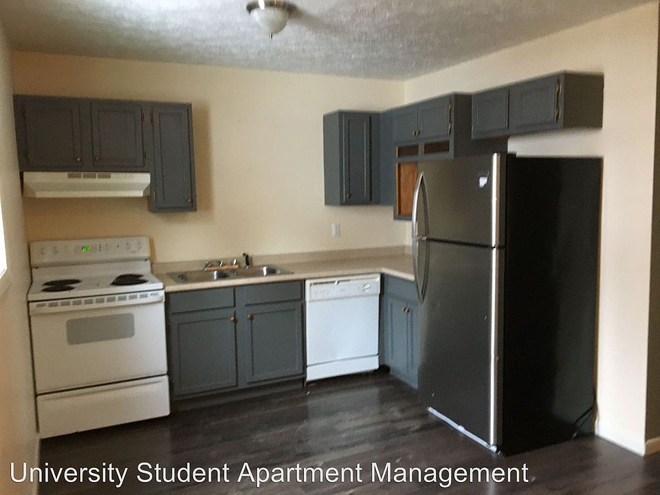 2nd image of 424 McLane Ave #424