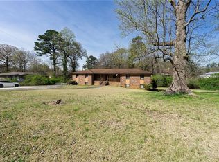 4460 Pineview Dr, Powder Springs, GA 30127