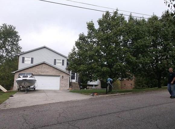 1st image of 145 Aurawood Dr