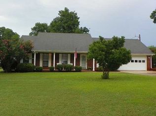 1011 7th St, Tuscumbia, AL 35674