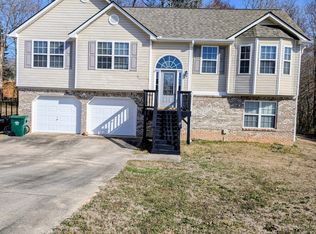 110 Lava Ct, Carrollton, GA 30116