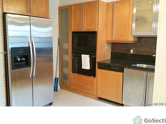 3rd image of 610 E Campus Cir