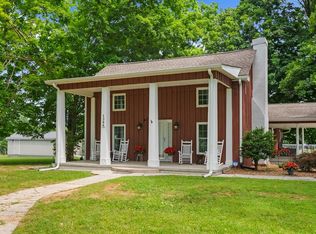 1364 Country Club Rd, Sparta, TN 38583