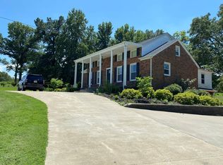 2543 Burton Rd, Utica, KY 42376