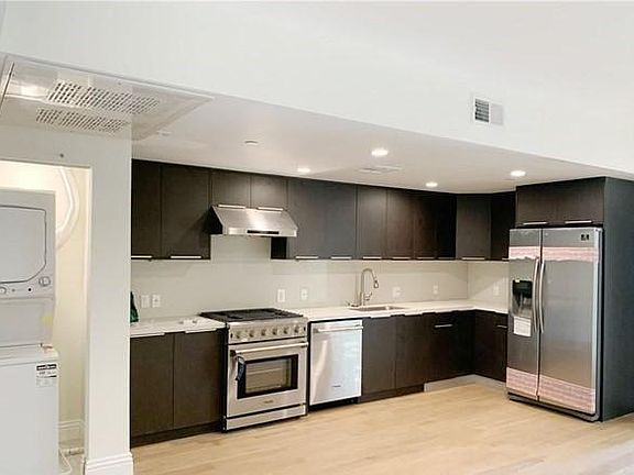 2nd image of 2939 W Leeward Ave #405