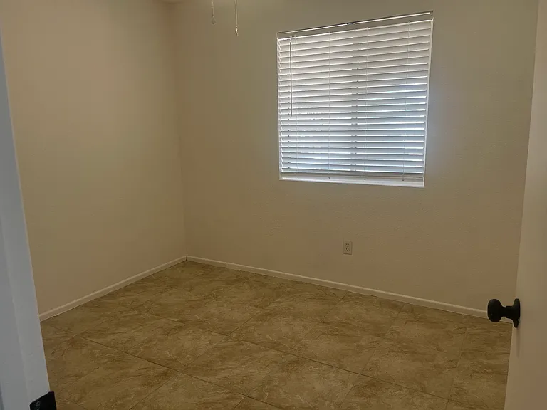 1145 S Fresno Ave — Photo 6