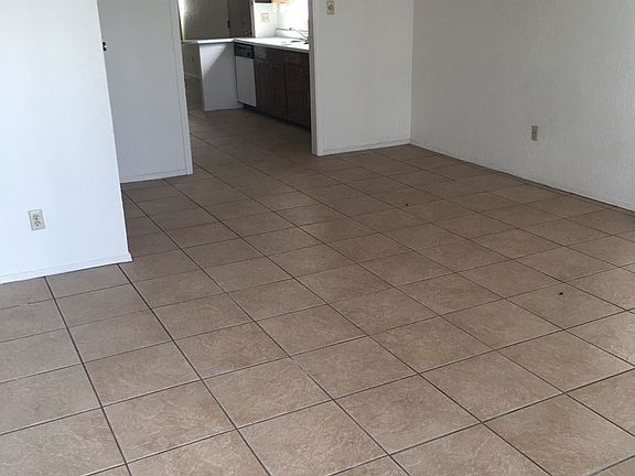 4th image of 3329 Mobile Ave