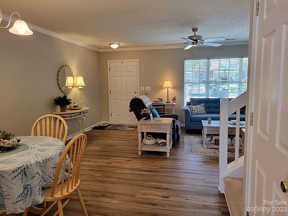 5th image of 306 Wilkes Place Dr