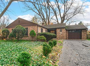 608 S Park Dr, Chesterton, IN 46304