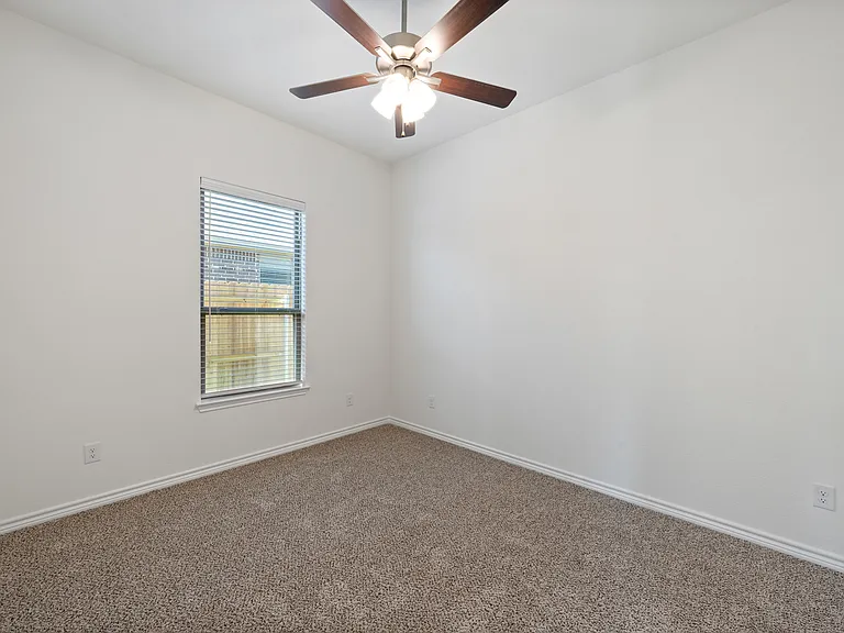 7308 Caladium Dr — Photo 5