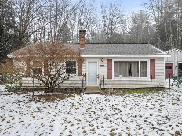 216 Waldoboro Road, Washington, ME 04574