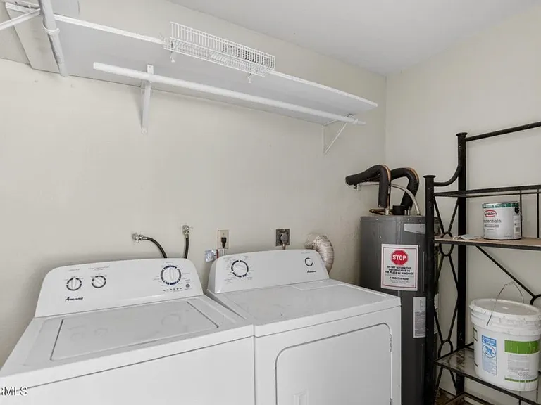 2215 W Butler Dr — Photo 16