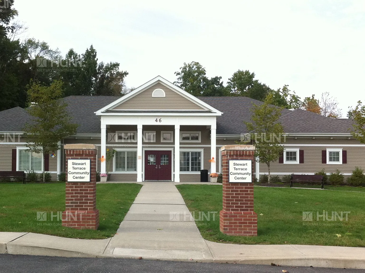 3 bed, 2.5 bath, 1692 sqft, $3,400 — Photo 2