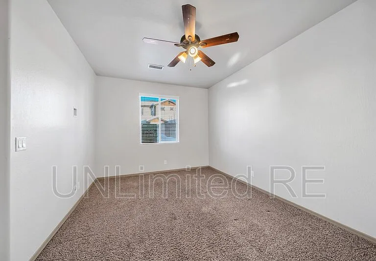 2805 S Flagstone Ln — Photo 15